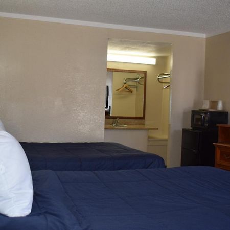 Knights Inn Farmington Hills Εξωτερικό φωτογραφία