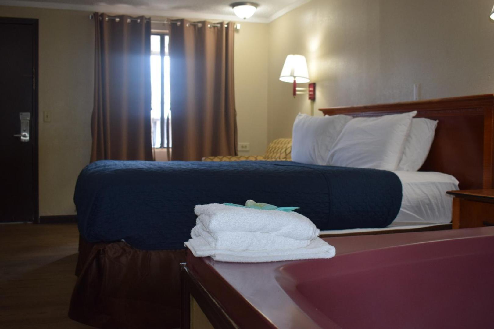 Knights Inn Farmington Hills Εξωτερικό φωτογραφία